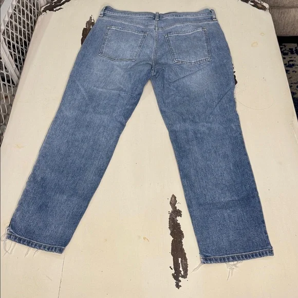 Old Navy Mid Rise Boyfriend Jeans Raw Hem Size 8 - Picture 6 of 6